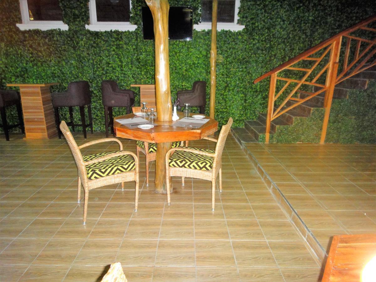 Serendib Hotels Abuja Buitenkant foto